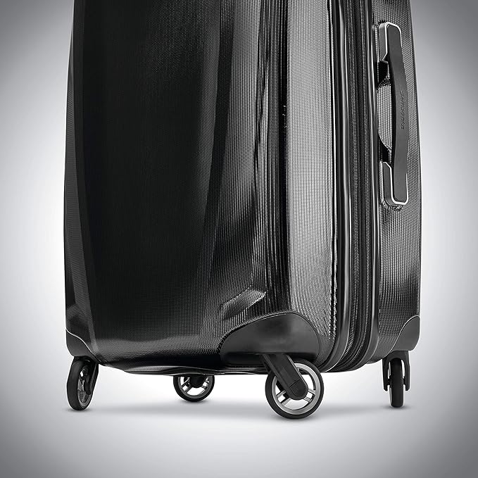 Samsonite Winfield 3 - Durable and Secure Suitcase